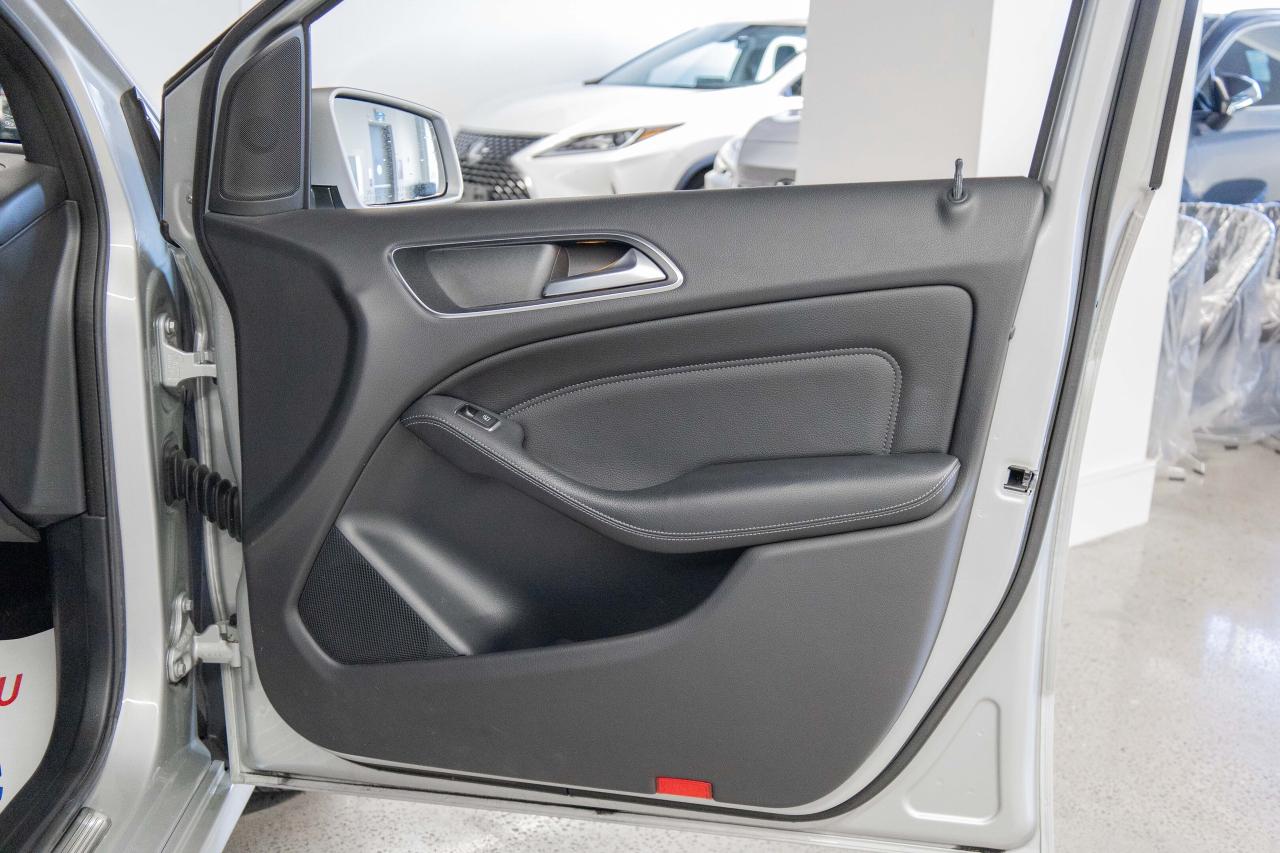 2016 Mercedes-Benz B-Class 4DR HB B 250 SPORTS TOURER 4MATIC Photo