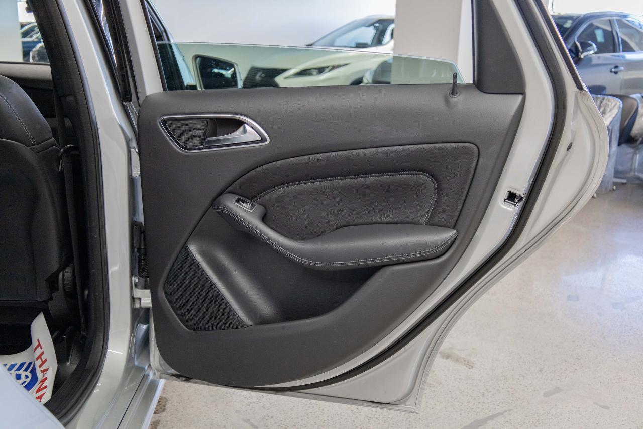 2016 Mercedes-Benz B-Class 4DR HB B 250 SPORTS TOURER 4MATIC Photo