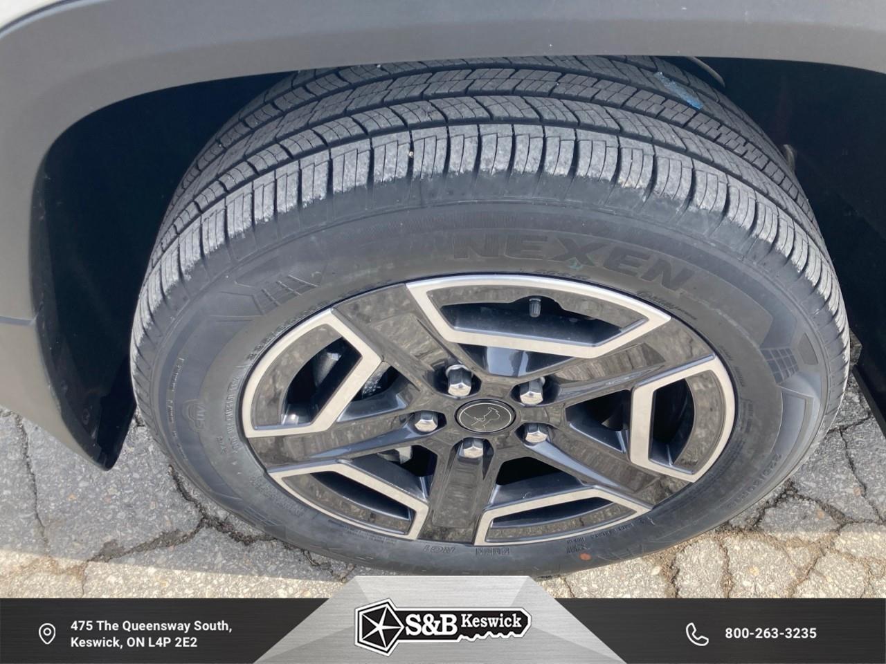 2026 Jeep Cherokee Laredo/Limited 4dr 4x4 Photo