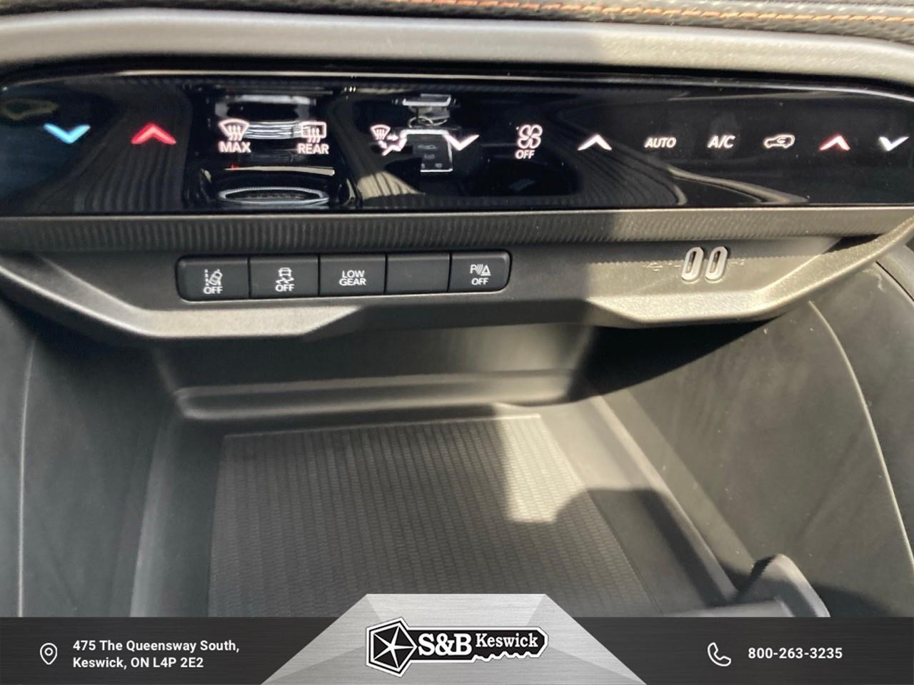 2026 Jeep Cherokee Laredo/Limited 4dr 4x4 Photo