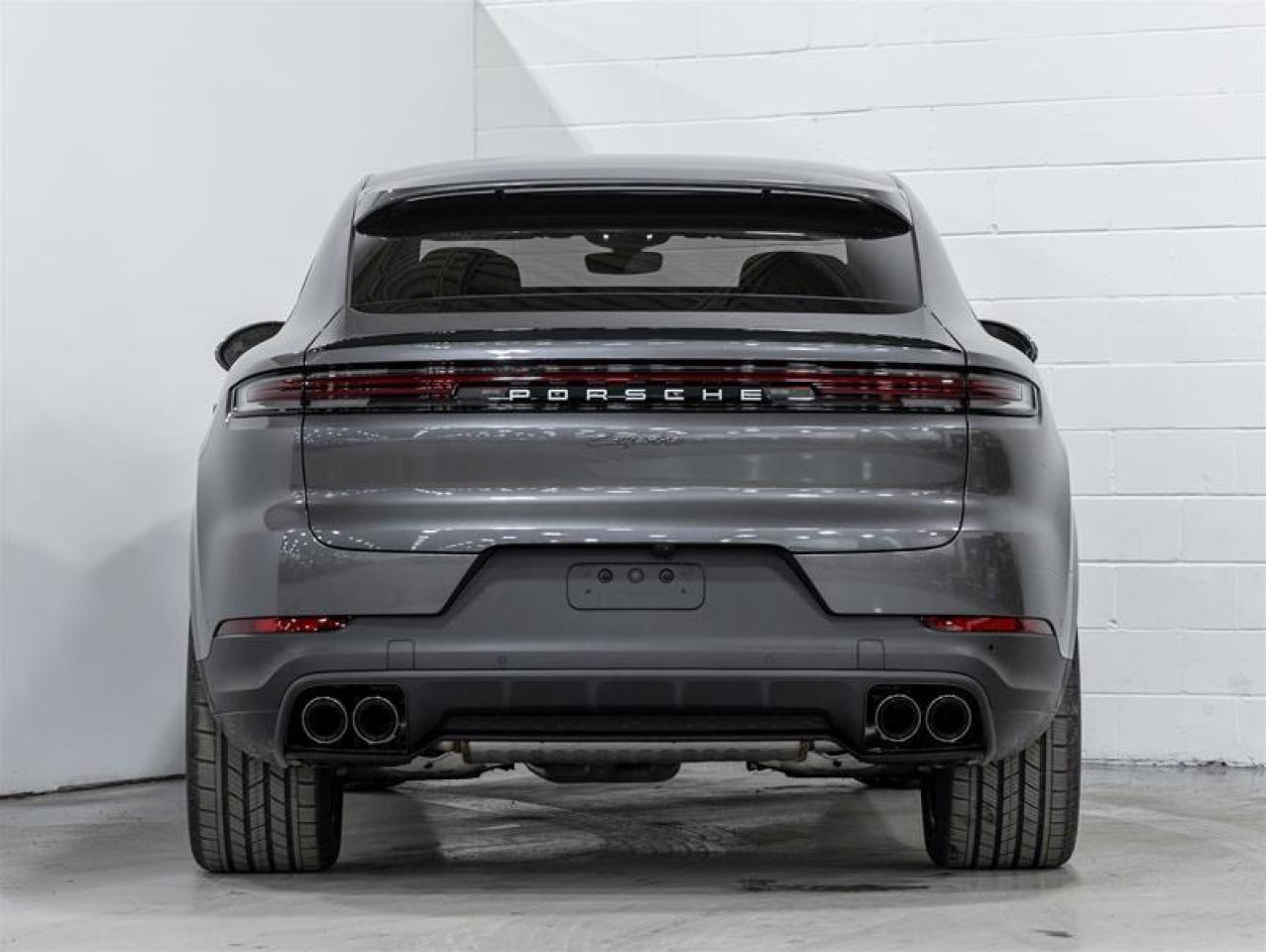 2025 Porsche Cayenne  Photo