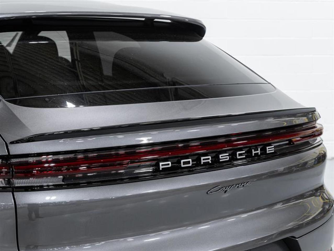 2025 Porsche Cayenne  Photo