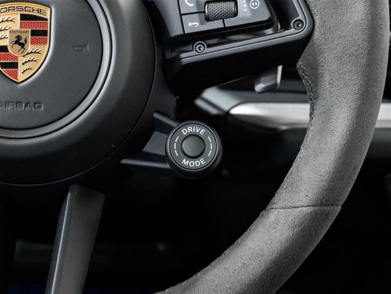 2025 Porsche Cayenne  Photo