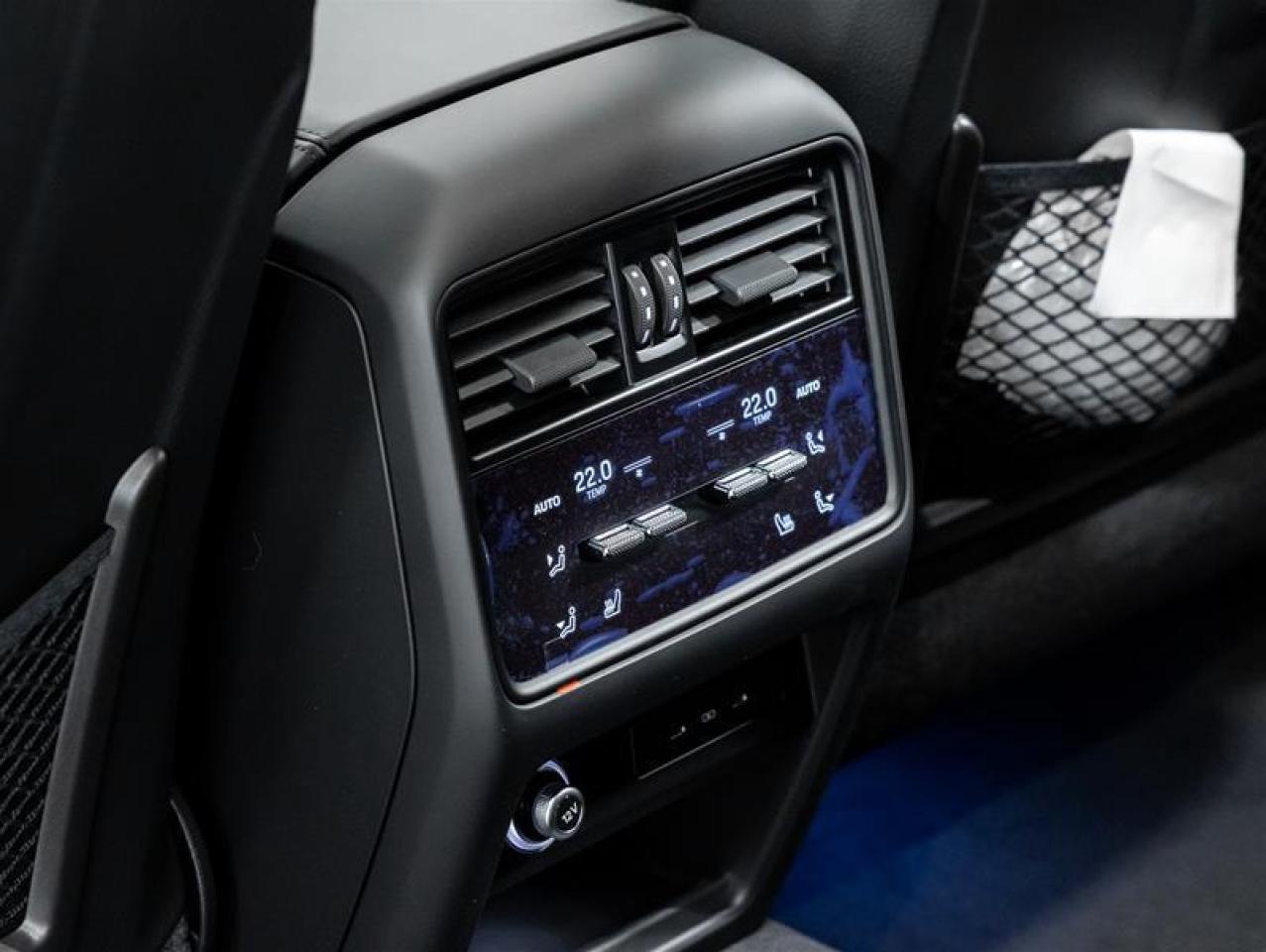 2025 Porsche Cayenne  Photo