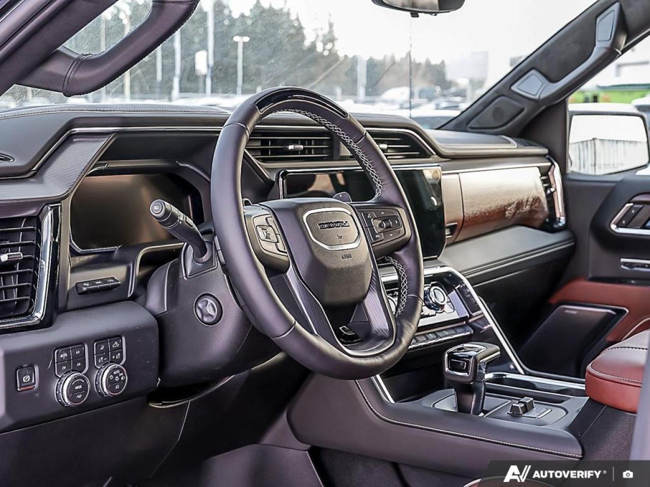 2026 GMC Sierra 1500 Crew Cab Short Box 4-Wheel Drive Denali Ultimate Photo