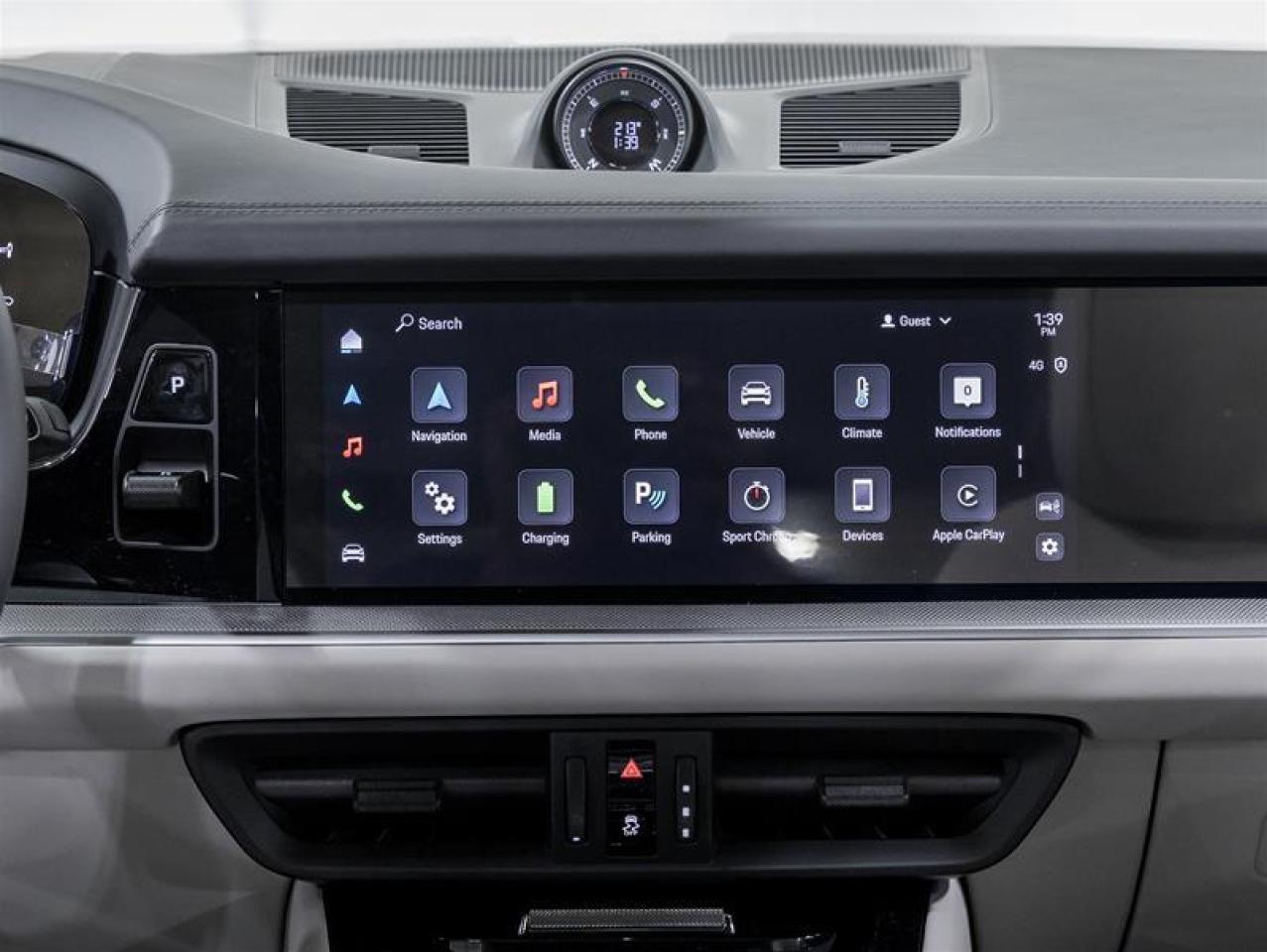 2025 Porsche Cayenne  Photo