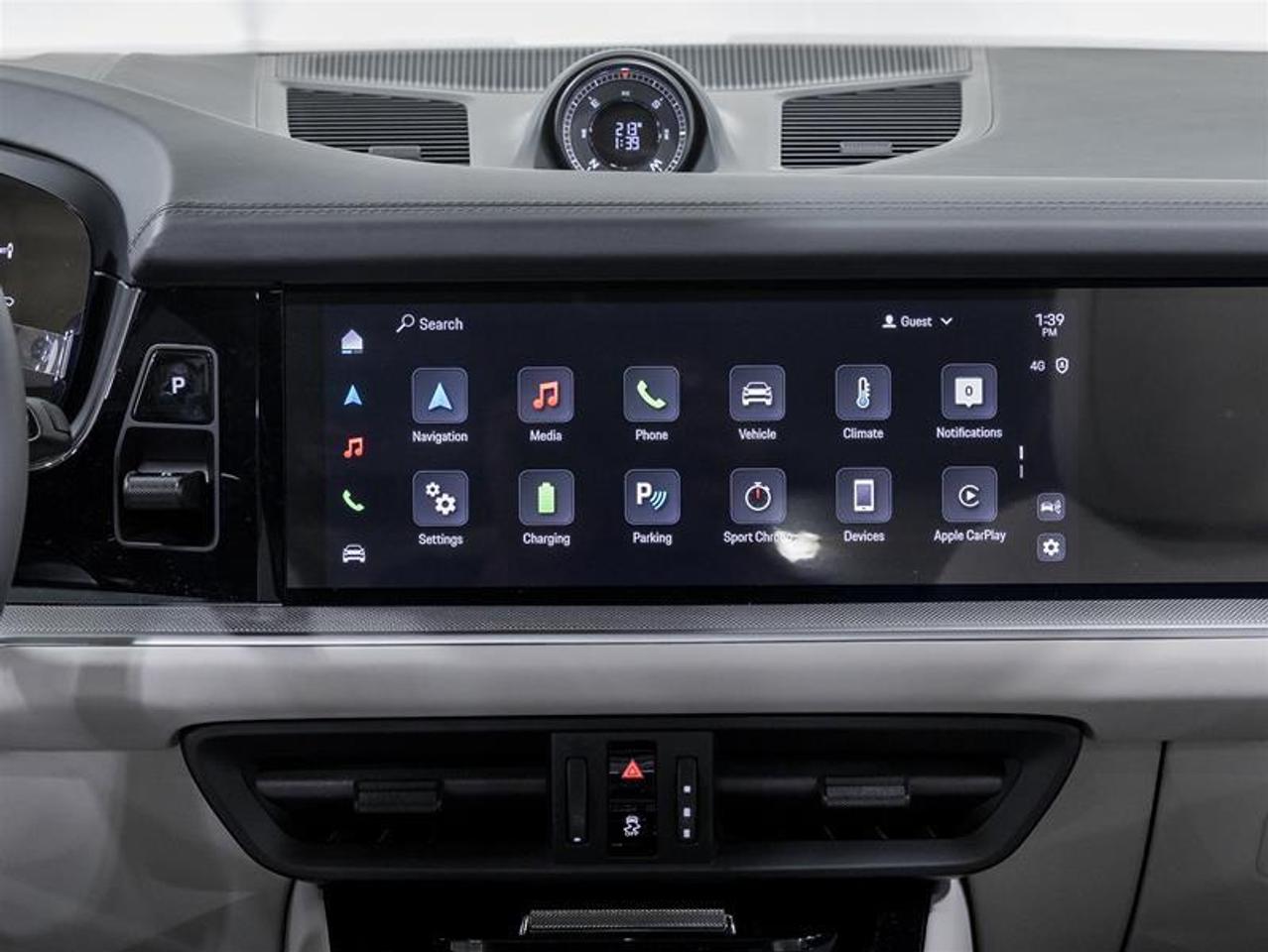 2025 Porsche Cayenne  Photo