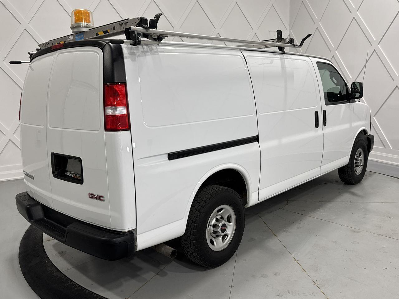2020 GMC Savana 2500  Photo