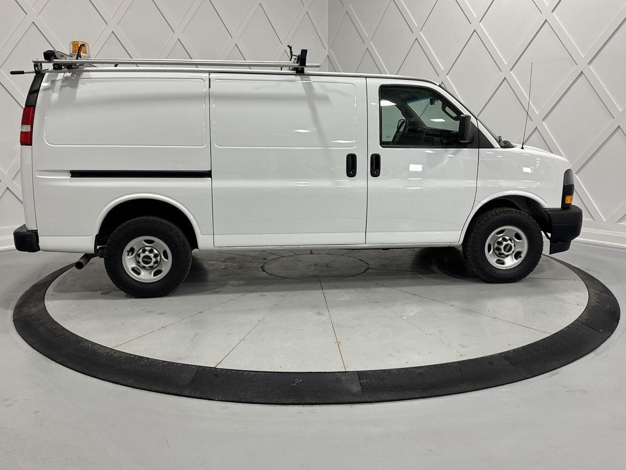 2020 GMC Savana 2500  Photo