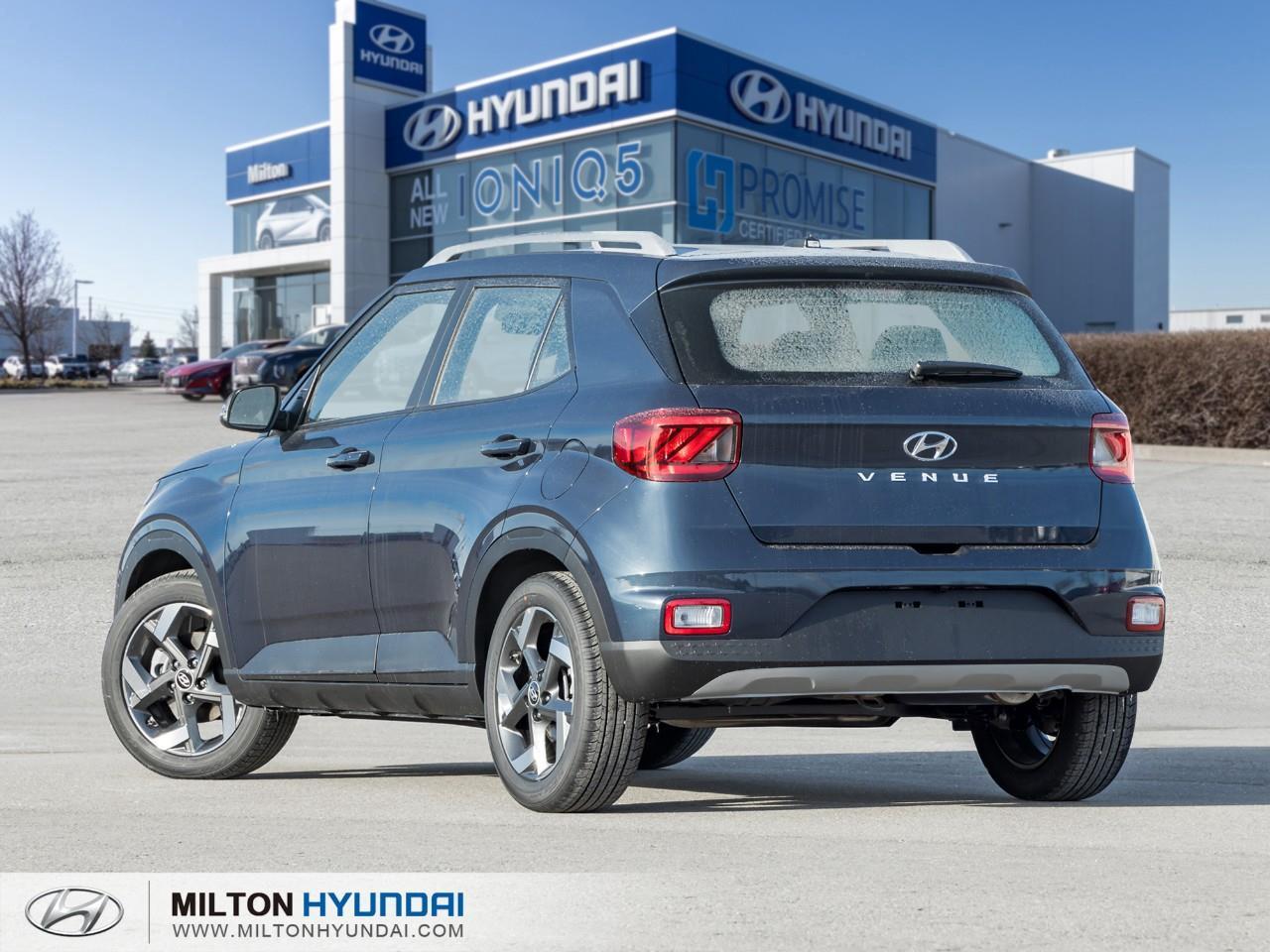 2026 Hyundai Venue Ultimate w/Denim Interior 4dr Front-Wheel Drive Photo4