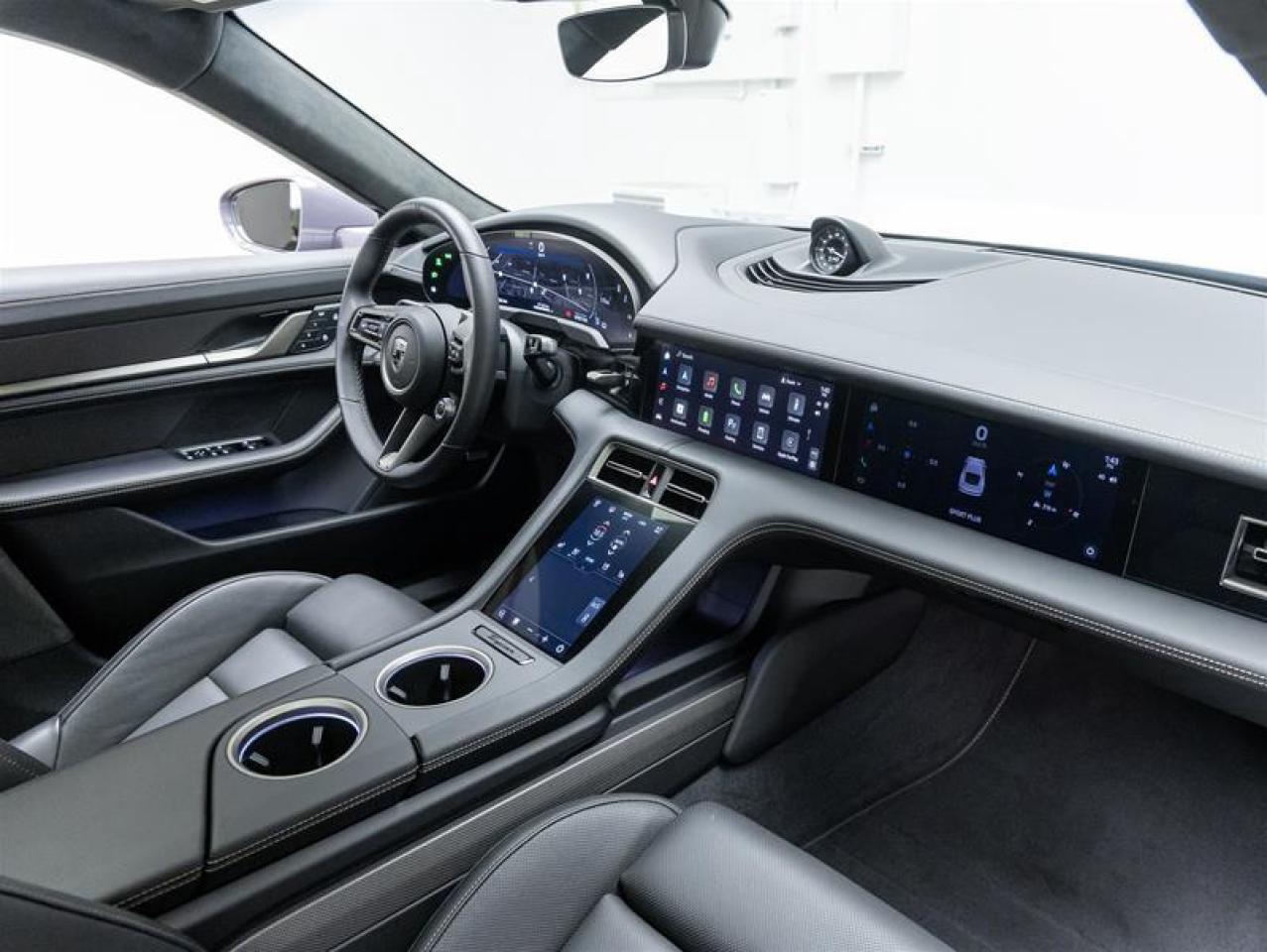 2025 Porsche Taycan  Photo