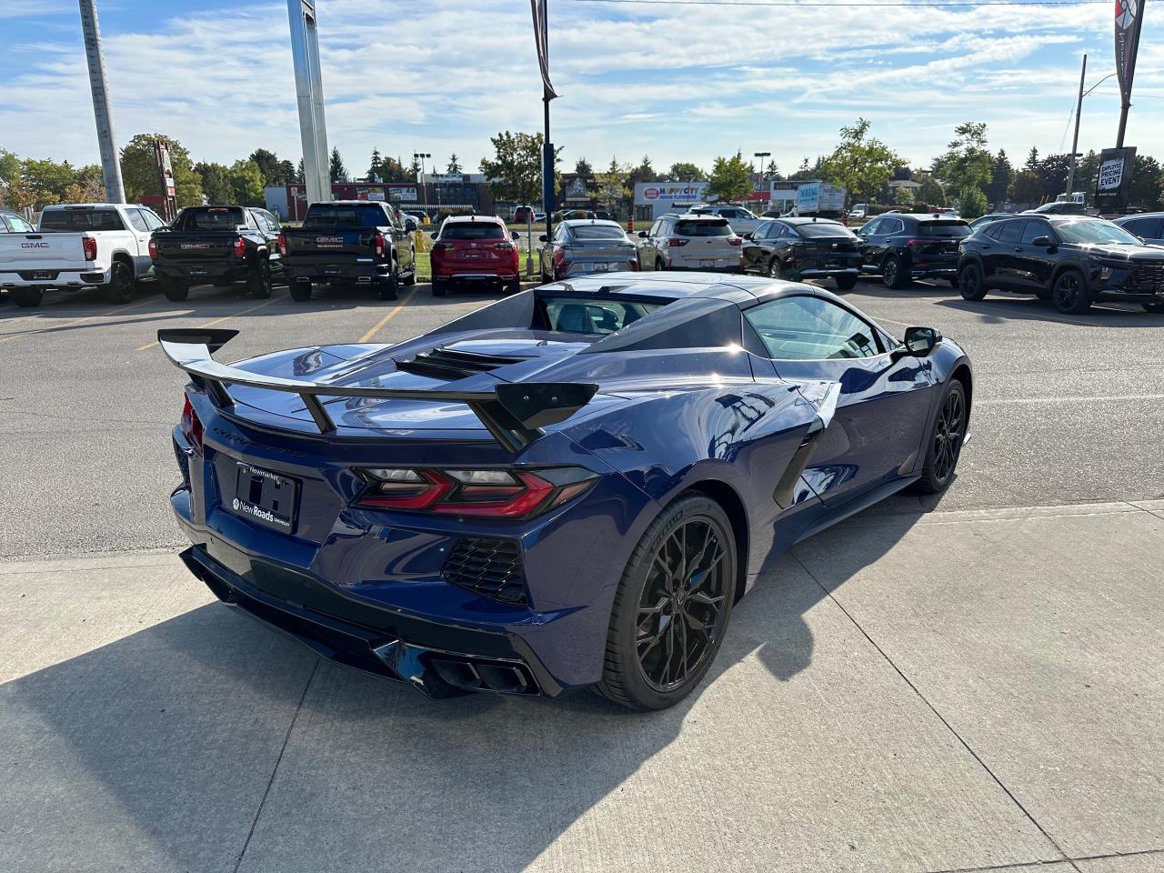 2026 Chevrolet Corvette Stingray w/2LT 2dr Convertible Photo4