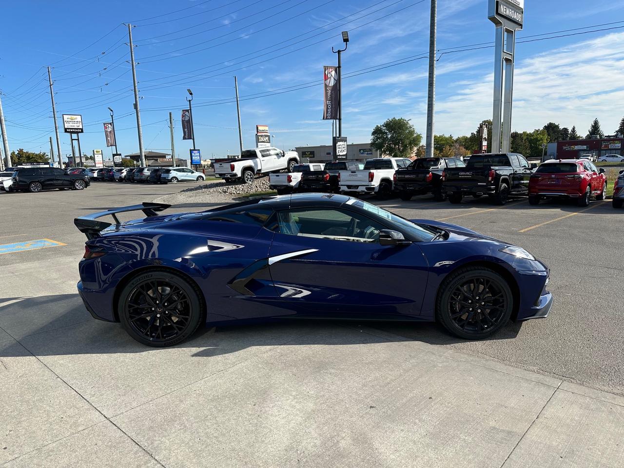 2026 Chevrolet Corvette Stingray w/2LT 2dr Convertible Photo3