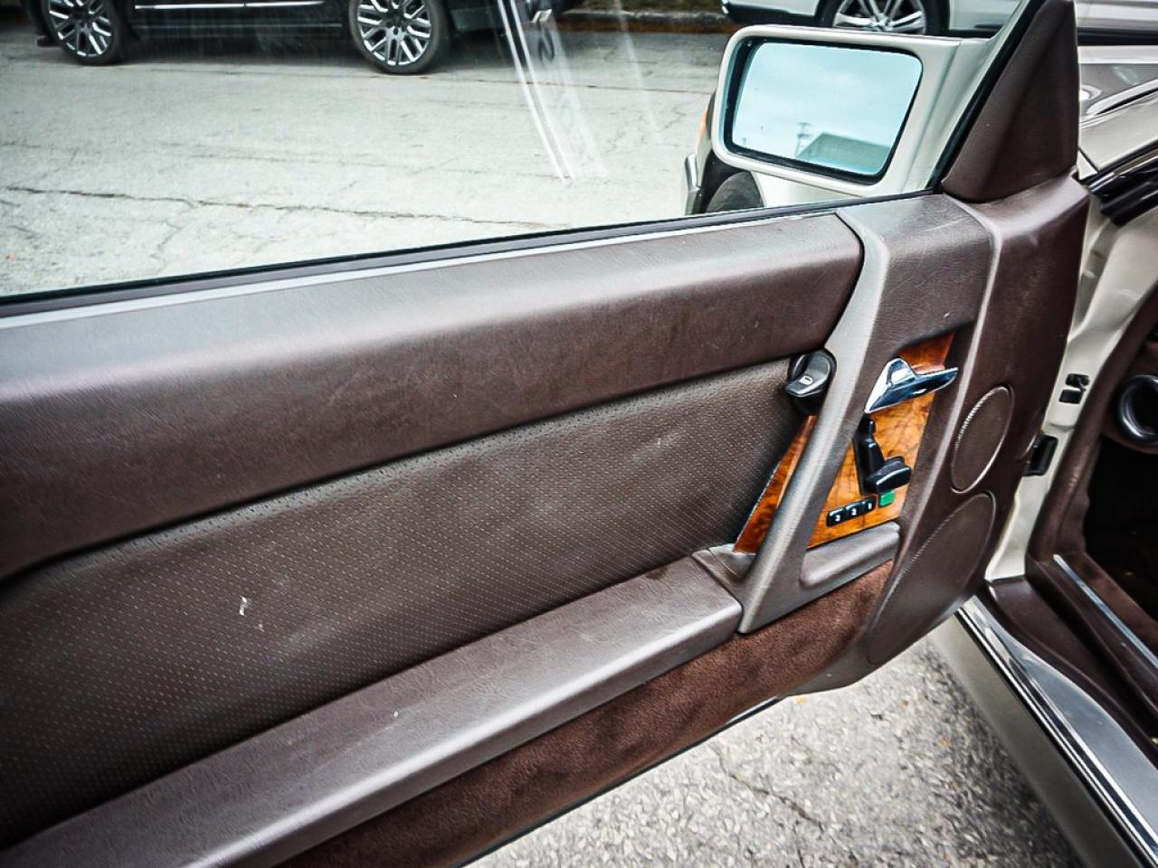 1991 Mercedes-Benz 300 Series  Photo