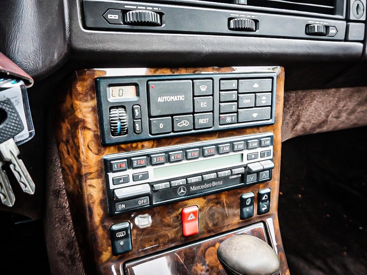 1991 Mercedes-Benz 300 Series  Photo