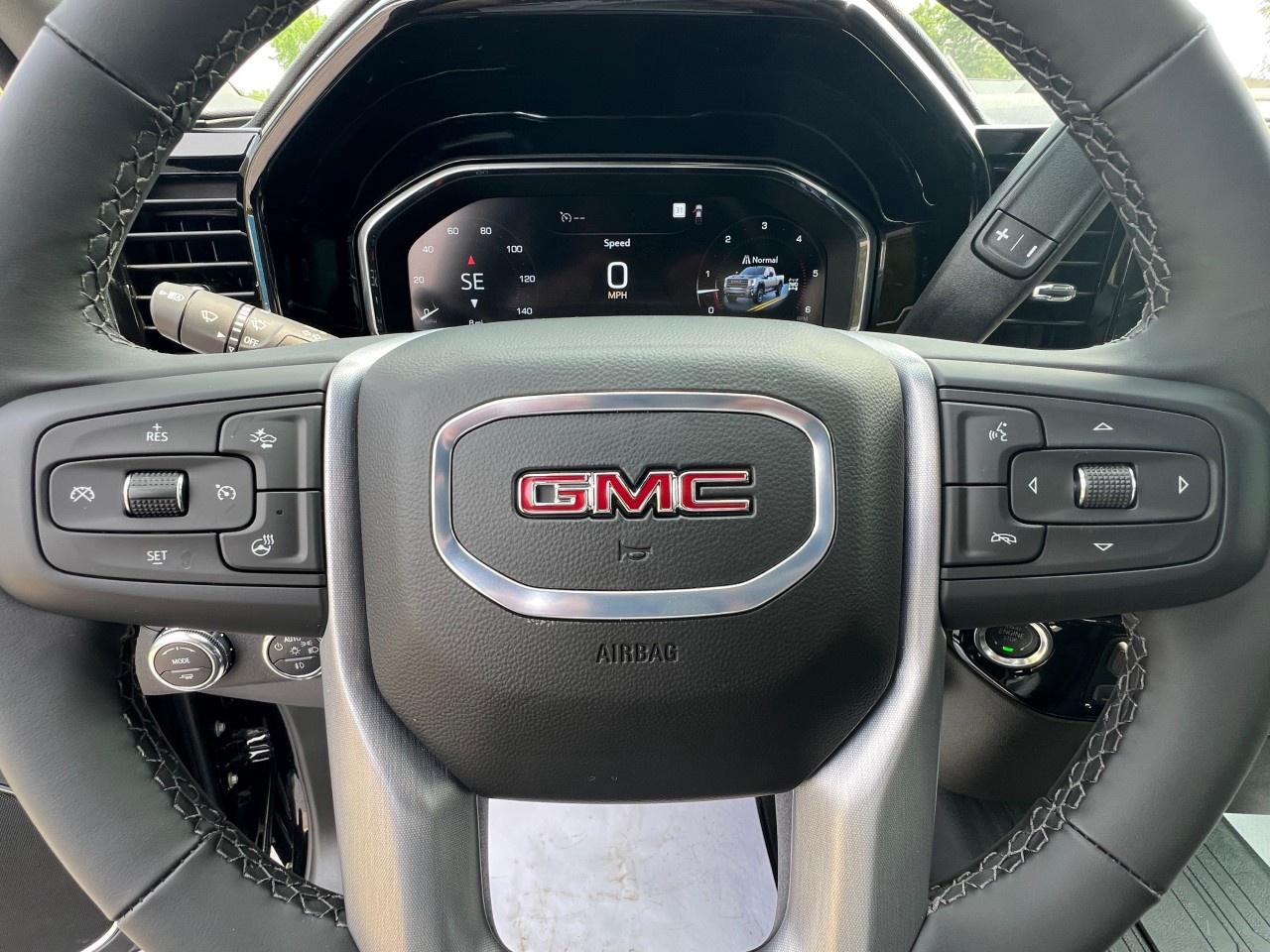 2025 GMC SIERRA 2500HD 4WD Crew Cab Standard Box SLE Photo