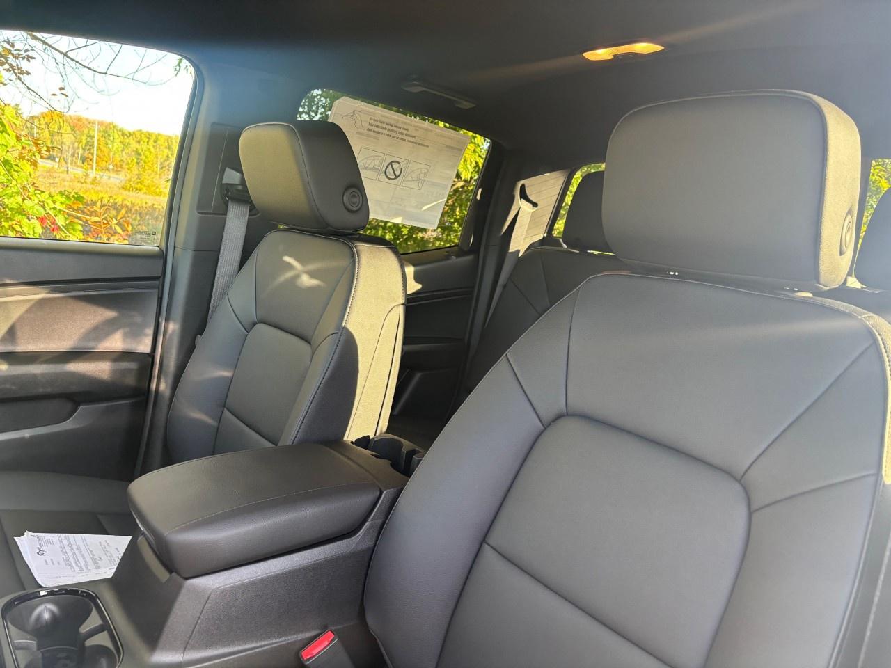 2026 Chevrolet Colorado Crew Cab Short Box 4-Wheel Drive Trail Boss Photo