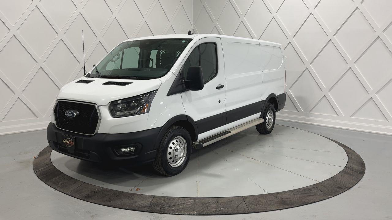 2023 Ford Transit-250 Cargo  Photo3