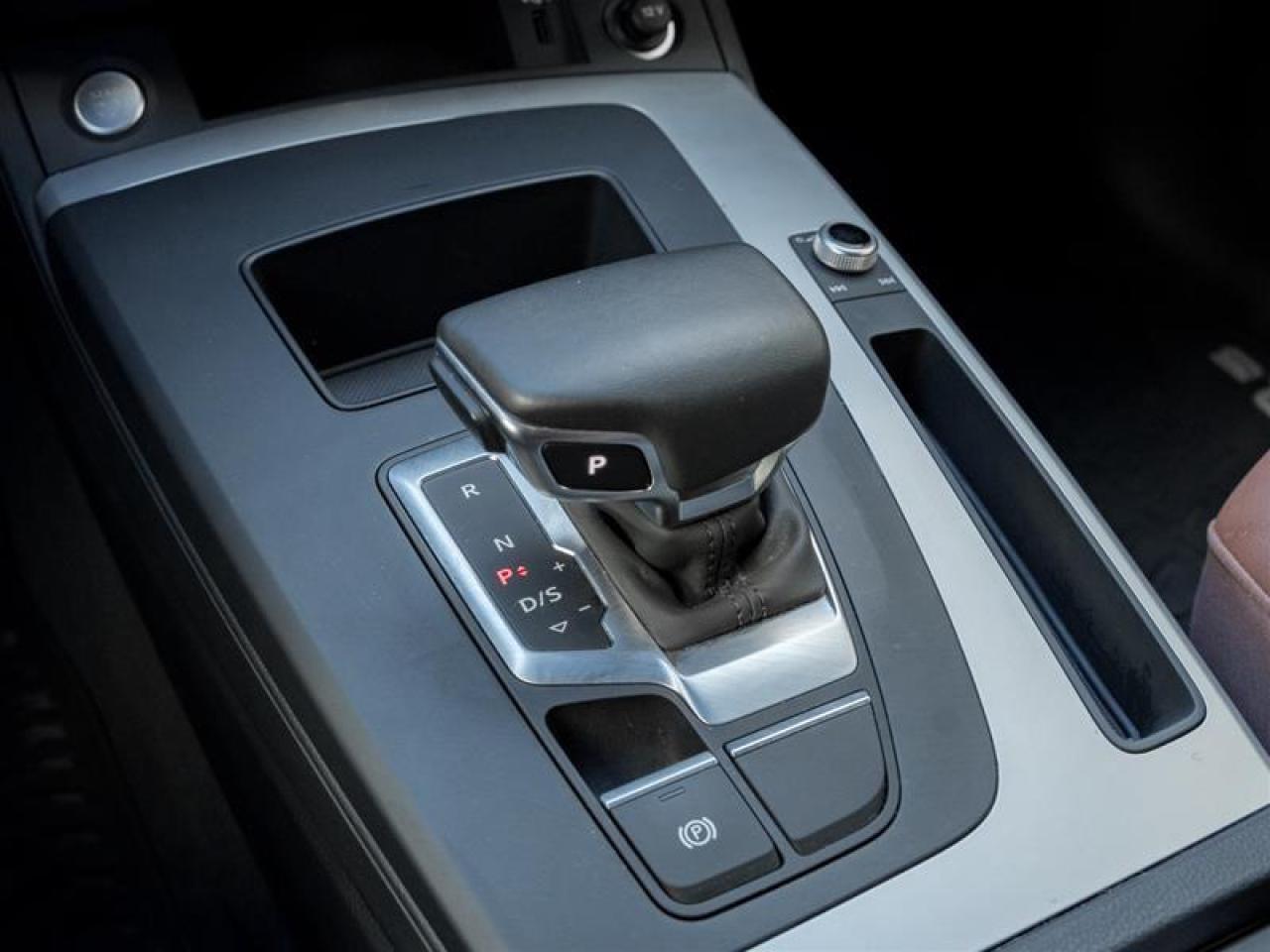 2023 Audi Q5 45 Komfort 4dr All-Wheel Drive quattro Sport Utility Photo