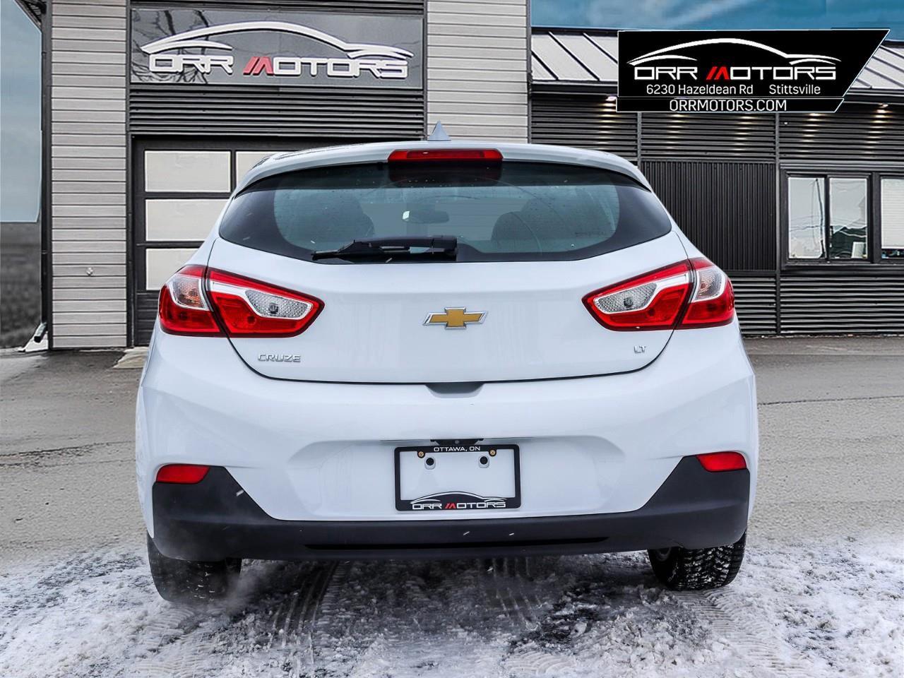 2019 Chevrolet Cruze LT 4dr Hatchback Photo
