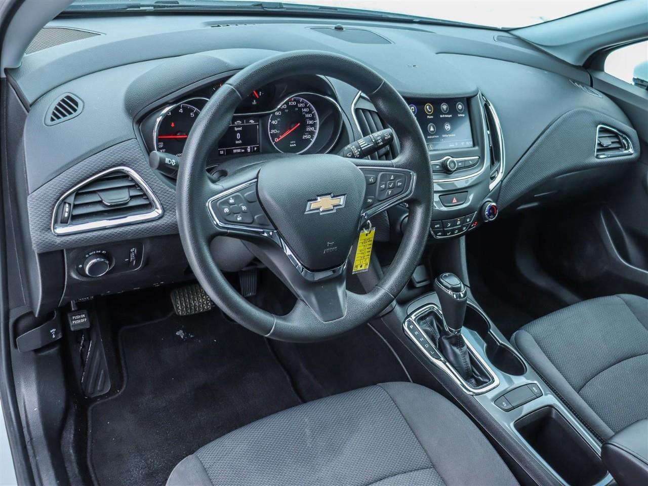 2019 Chevrolet Cruze LT 4dr Hatchback Photo