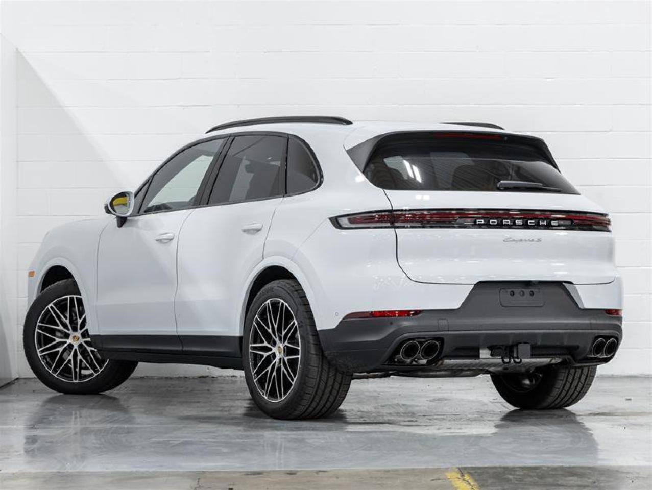 2025 Porsche Cayenne  Photo