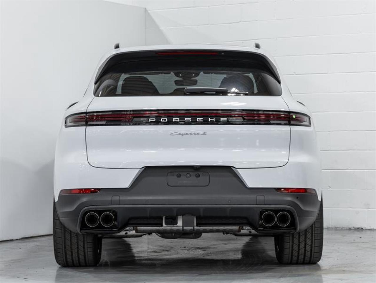 2025 Porsche Cayenne  Photo