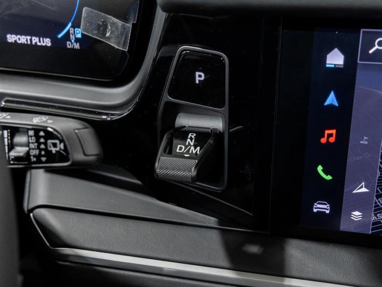 2025 Porsche Cayenne  Photo