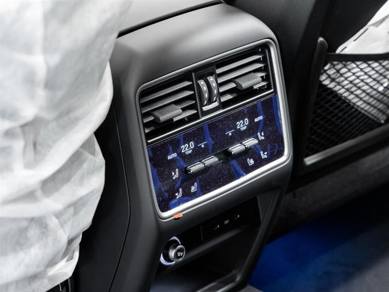 2025 Porsche Cayenne  Photo