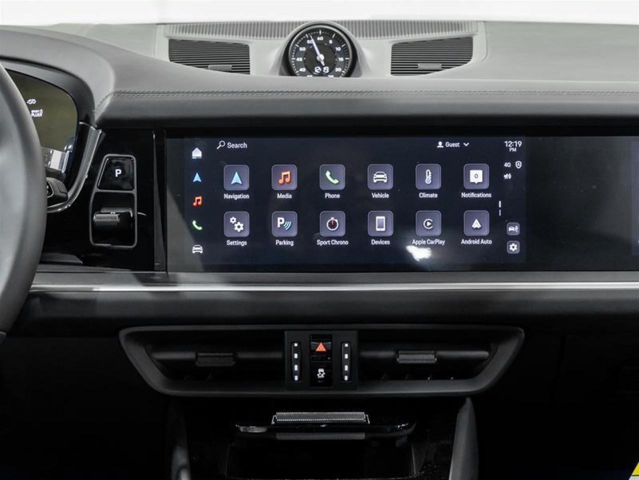 2025 Porsche Cayenne  Photo