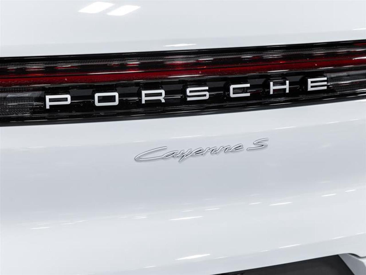 2025 Porsche Cayenne  Photo