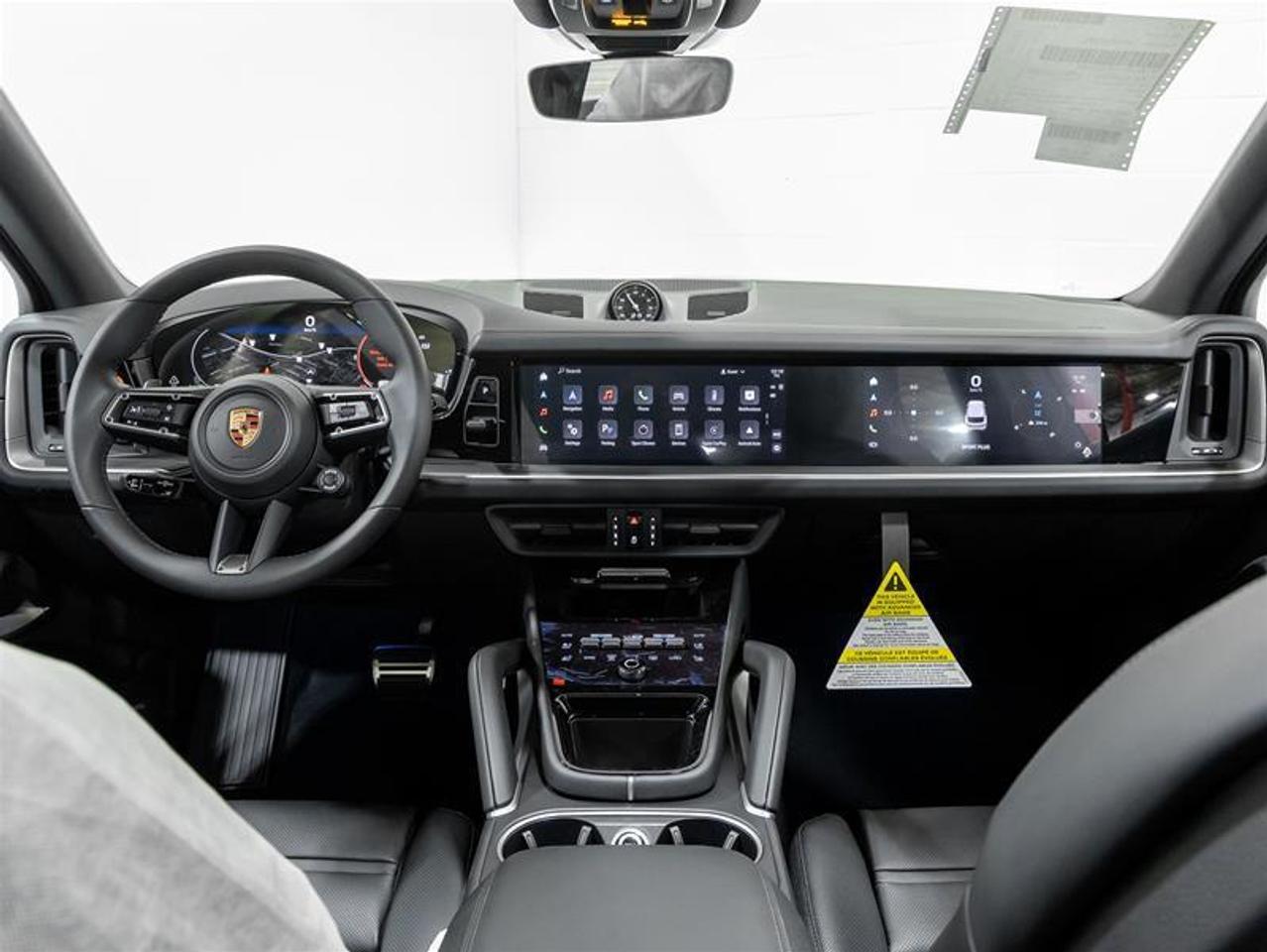 2025 Porsche Cayenne  Photo