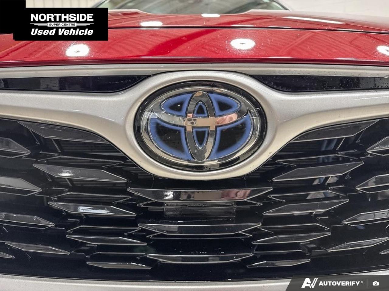 2022 Toyota Highlander Hybrid XLE 4dr All-Wheel Drive Photo