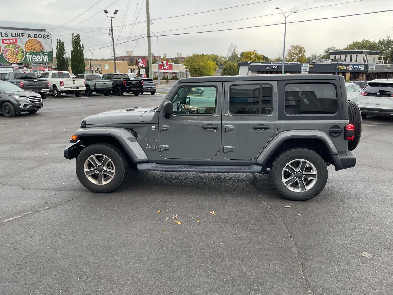 2019 Jeep WRANGLER UNLIMITED Sahara 4dr 4x4 Photo