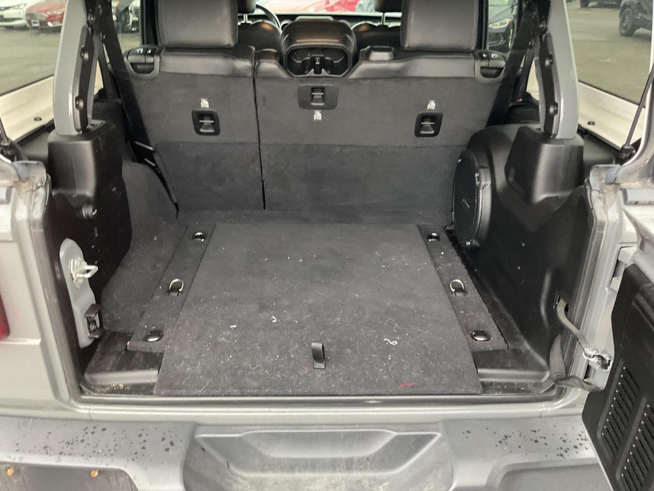 2019 Jeep WRANGLER UNLIMITED Sahara 4dr 4x4 Photo