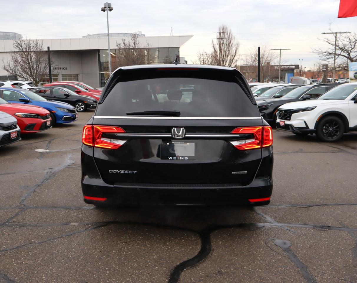 2022 Honda Odyssey Touring Passenger Van Photo