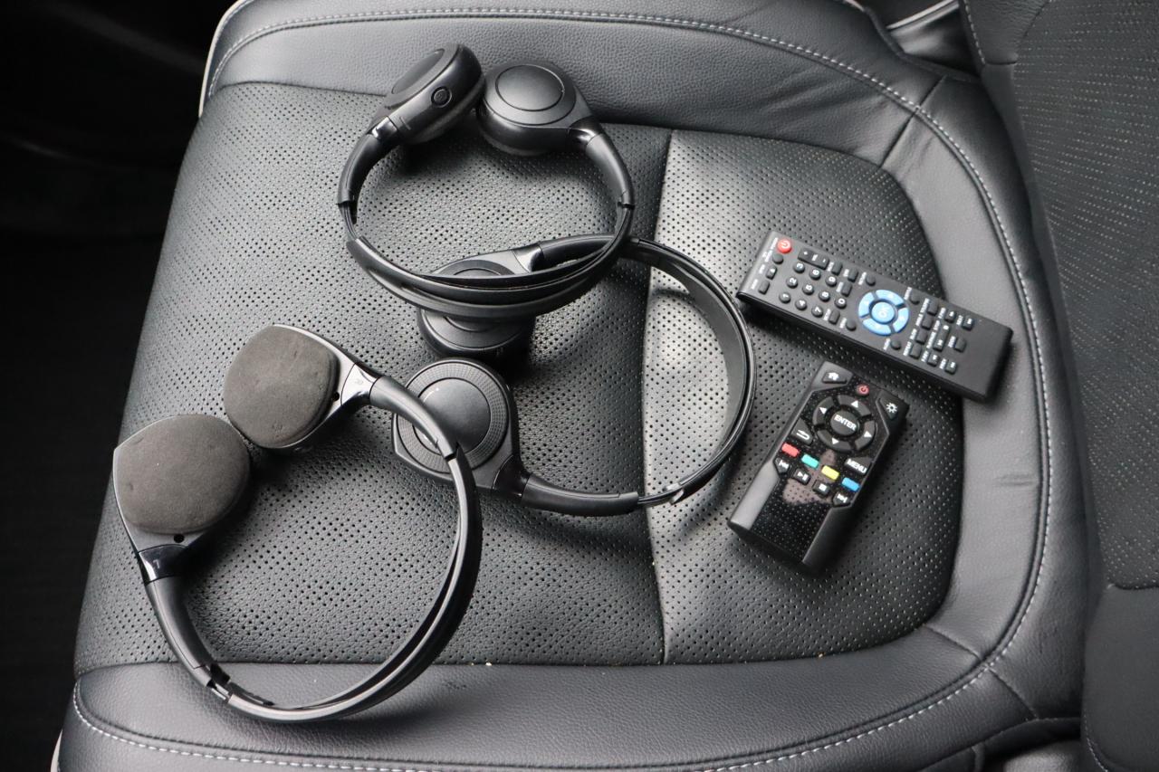 2022 Honda Odyssey Touring Passenger Van Photo