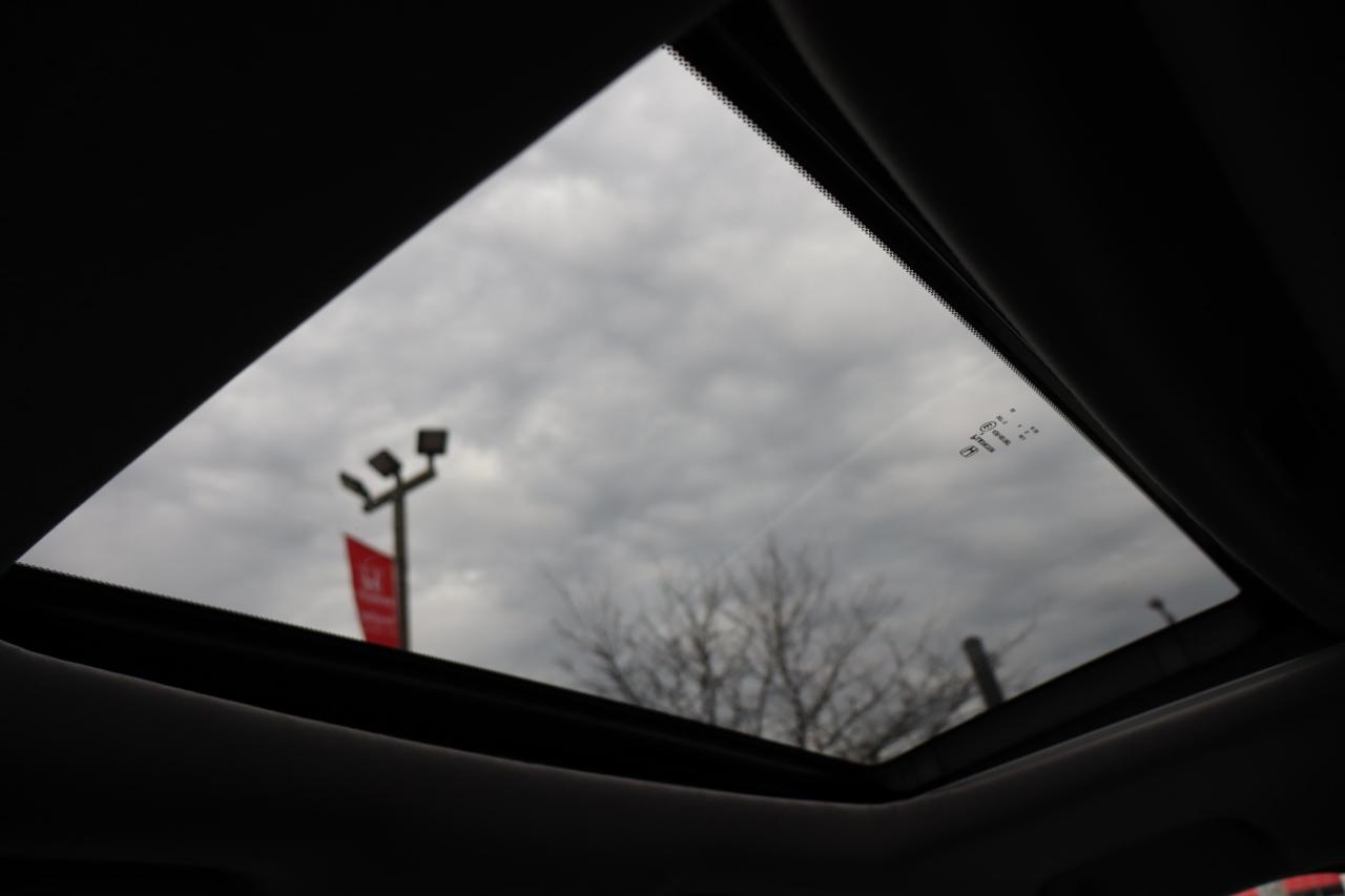 2022 Honda Odyssey Touring Passenger Van Photo