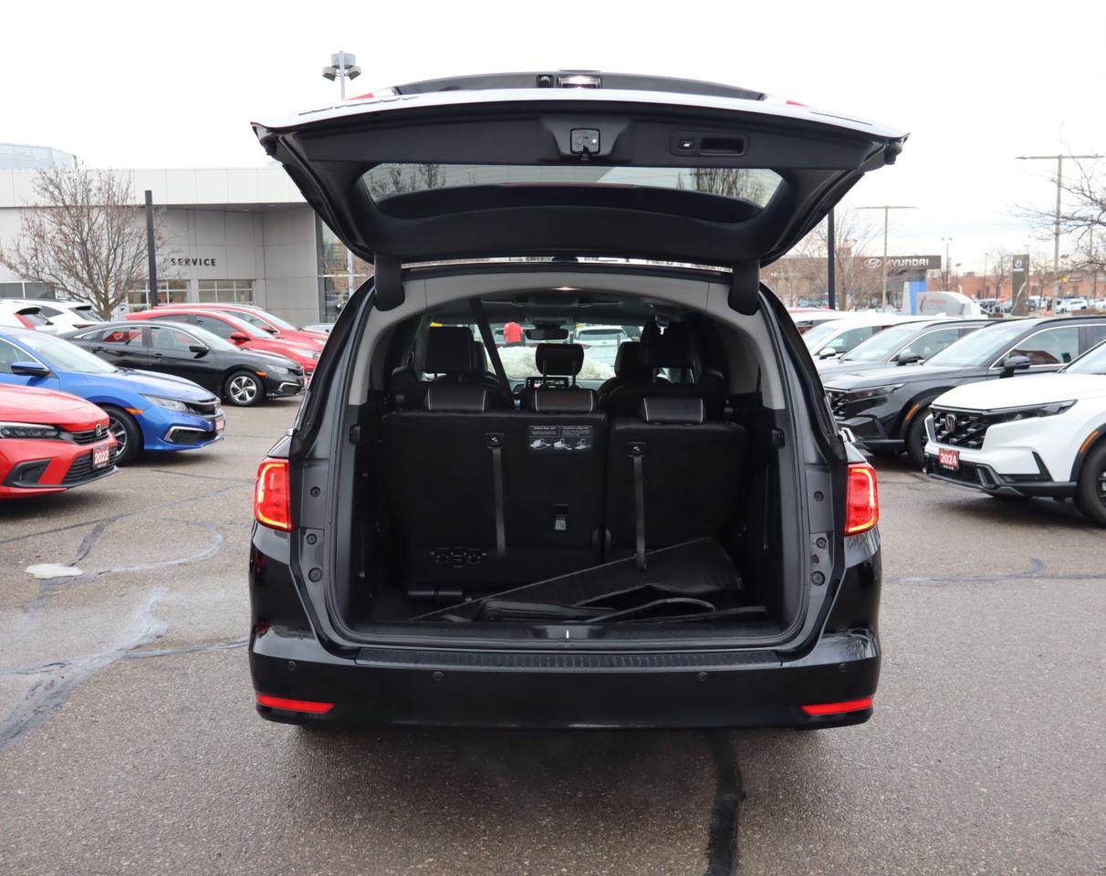 2022 Honda Odyssey Touring Passenger Van Photo