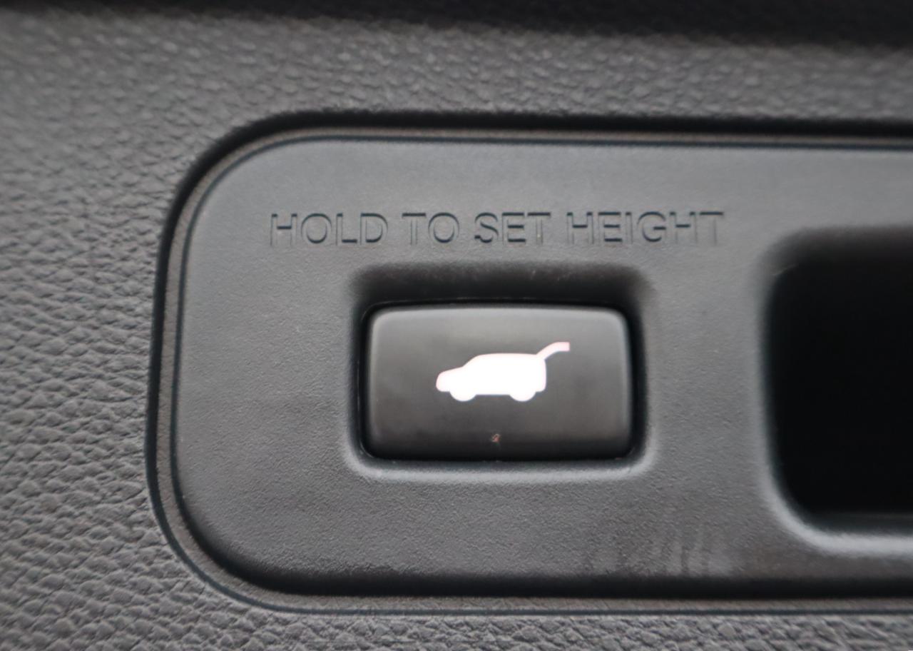 2022 Honda Odyssey Touring Passenger Van Photo