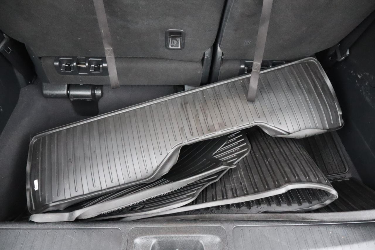 2022 Honda Odyssey Touring Passenger Van Photo