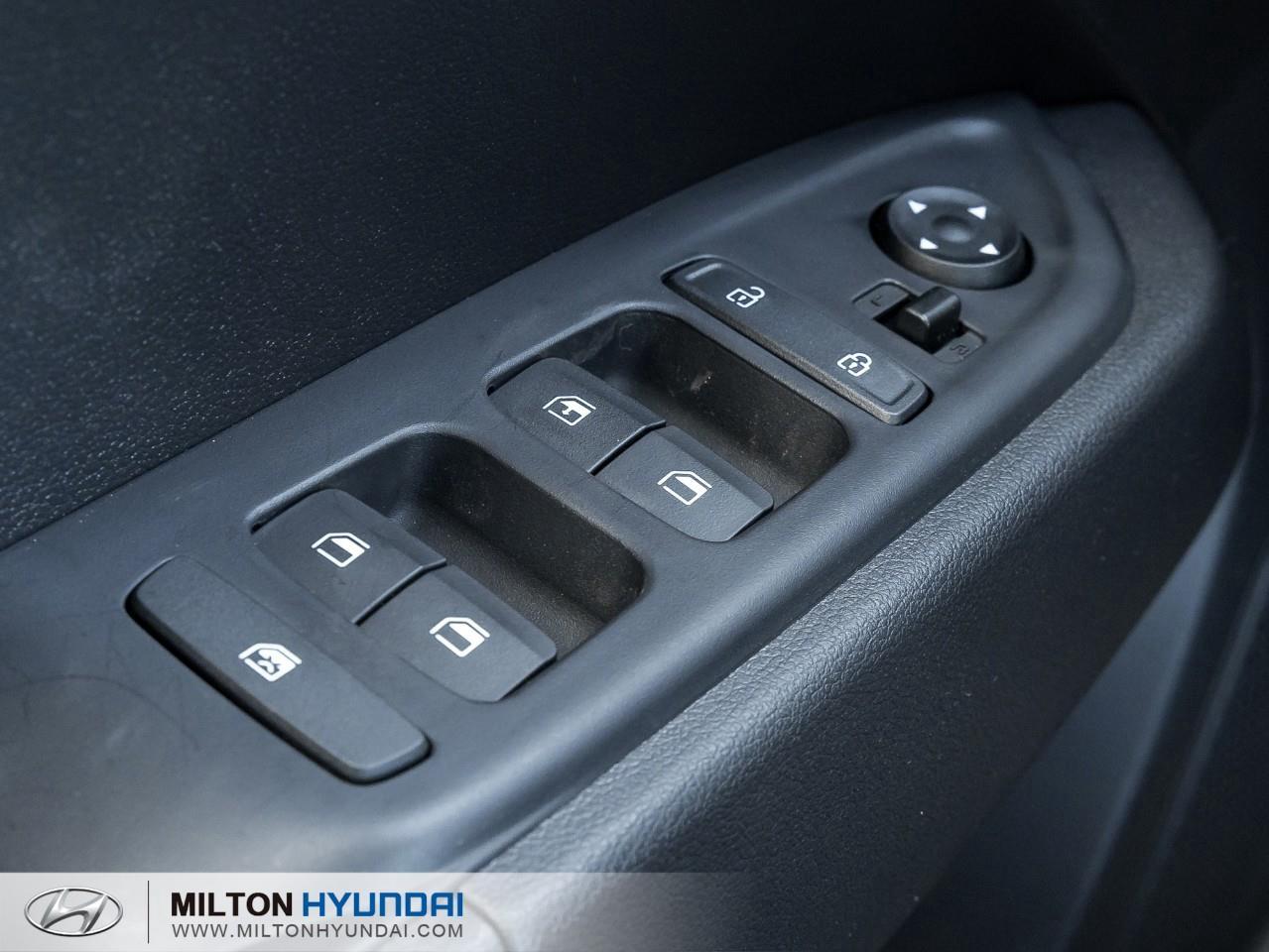 2026 Hyundai Venue Essential 4dr Front-Wheel Drive Photo