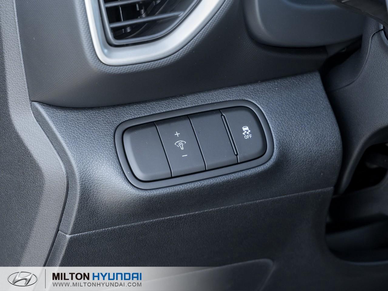 2026 Hyundai Venue Essential 4dr Front-Wheel Drive Photo