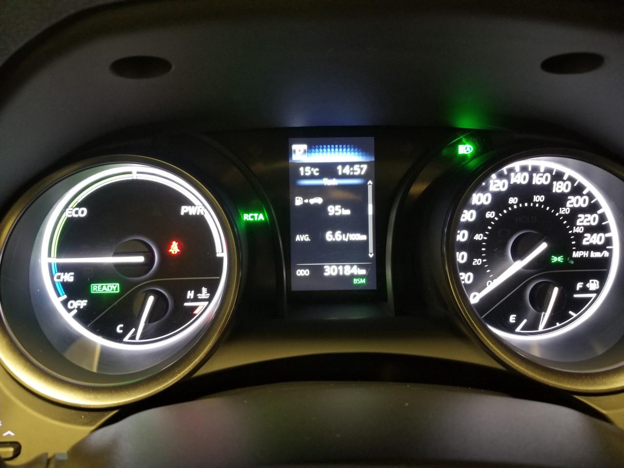 2023 Toyota Camry Hybrid SE 4dr Sedan Photo