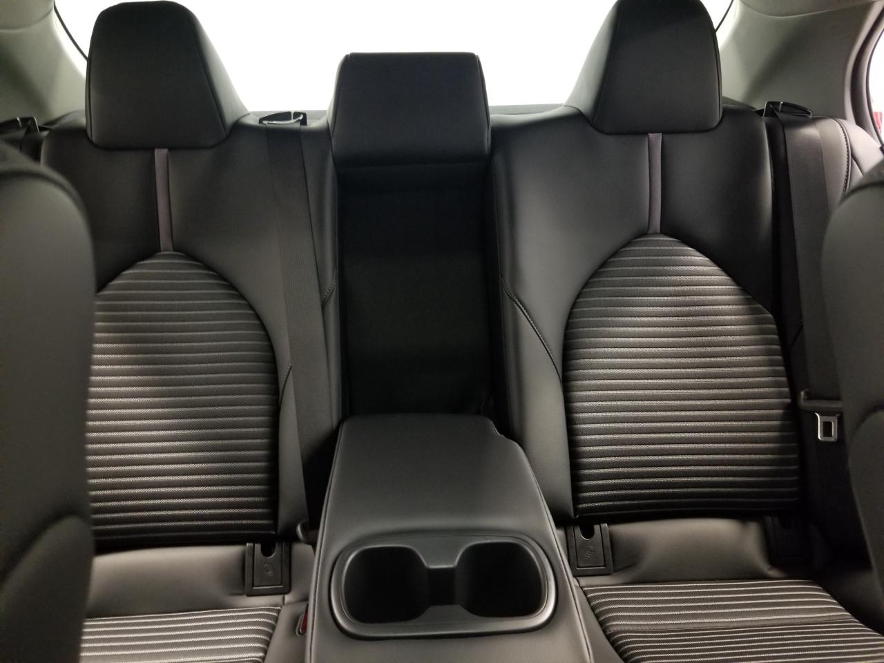 2023 Toyota Camry Hybrid SE 4dr Sedan Photo