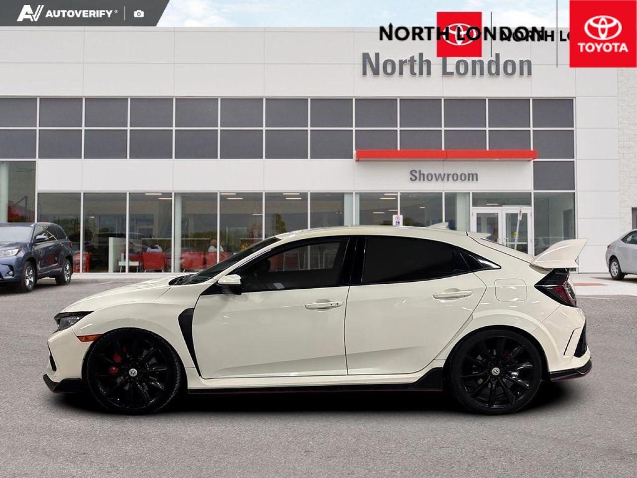 2018 Honda Civic Type R Base 4dr Hatchback Photo