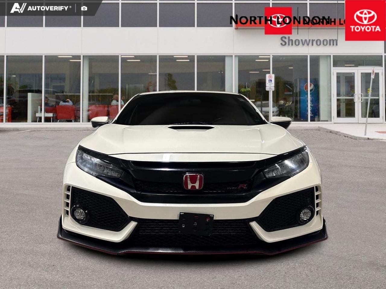 2018 Honda Civic Type R Base 4dr Hatchback Photo