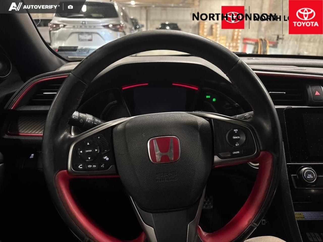 2018 Honda Civic Type R Base 4dr Hatchback Photo