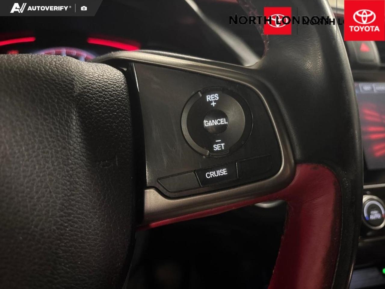 2018 Honda Civic Type R Base 4dr Hatchback Photo