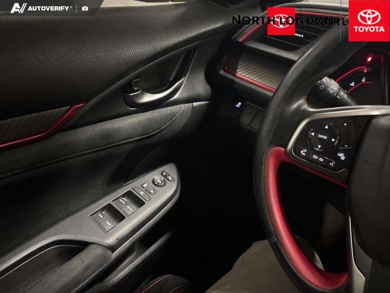 2018 Honda Civic Type R Base 4dr Hatchback Photo